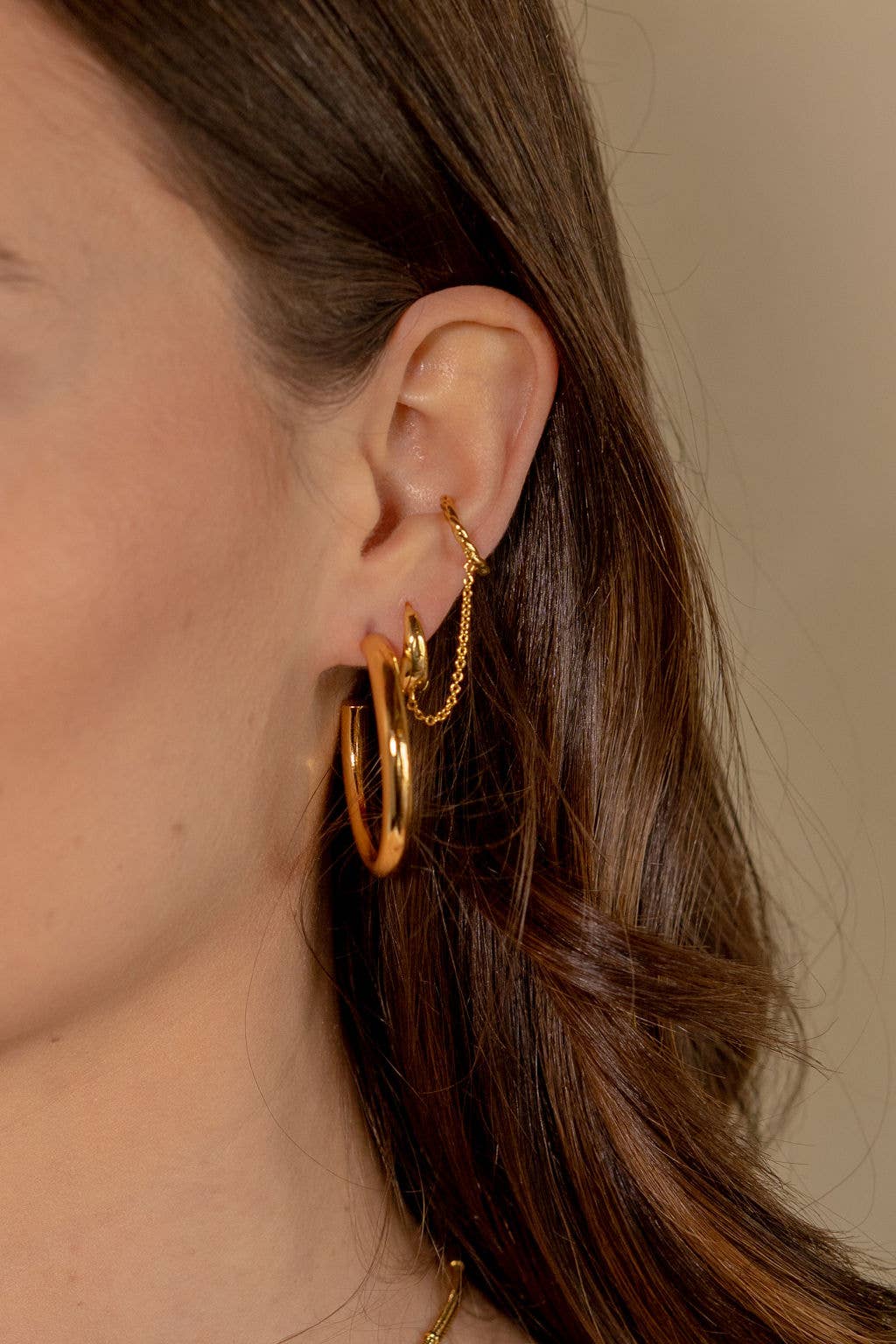 E-105 Chunky Tube Hoops, Medium